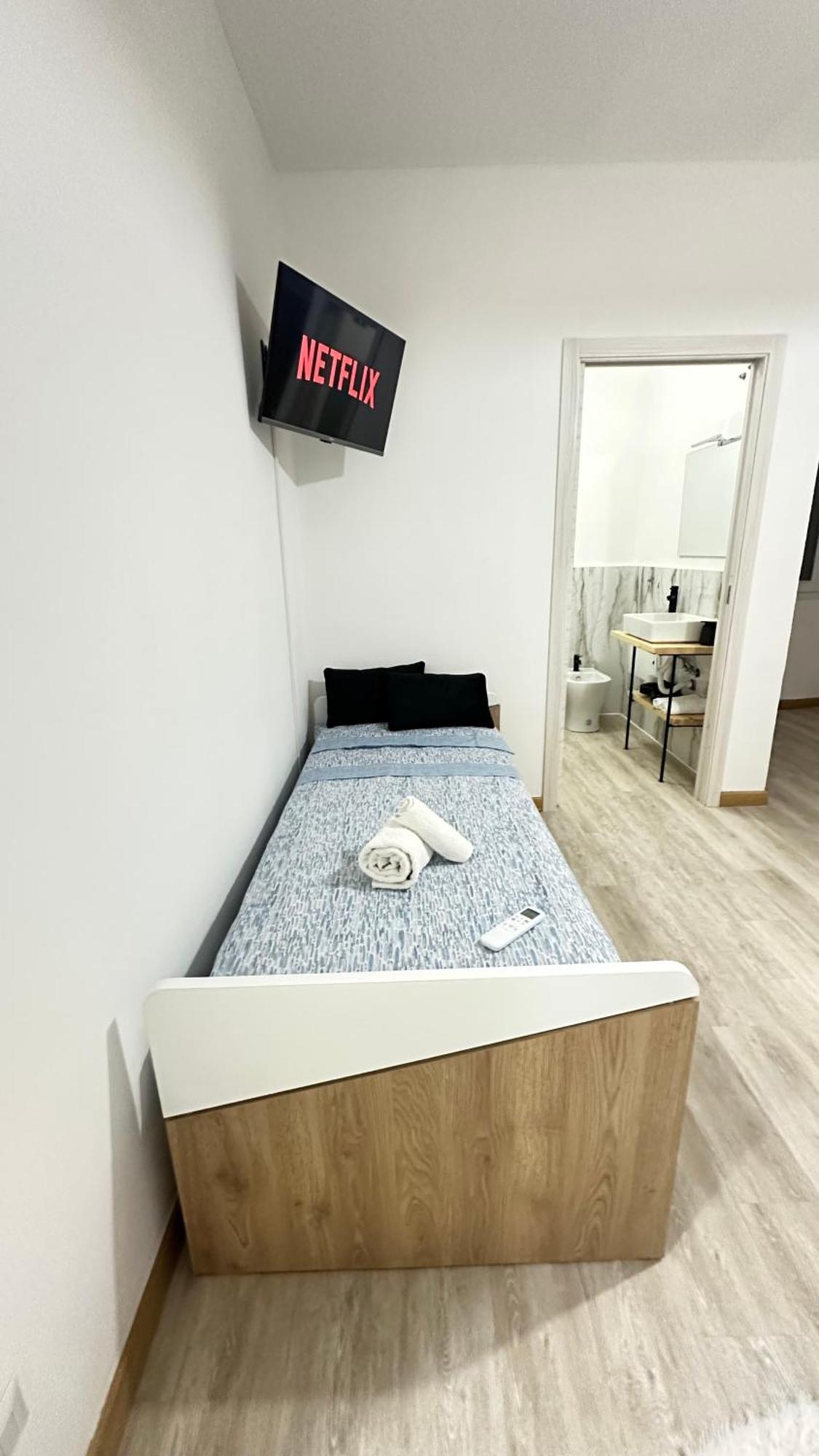 Centro-Archimede Rooms カステルヴェトラーノ エクステリア 写真