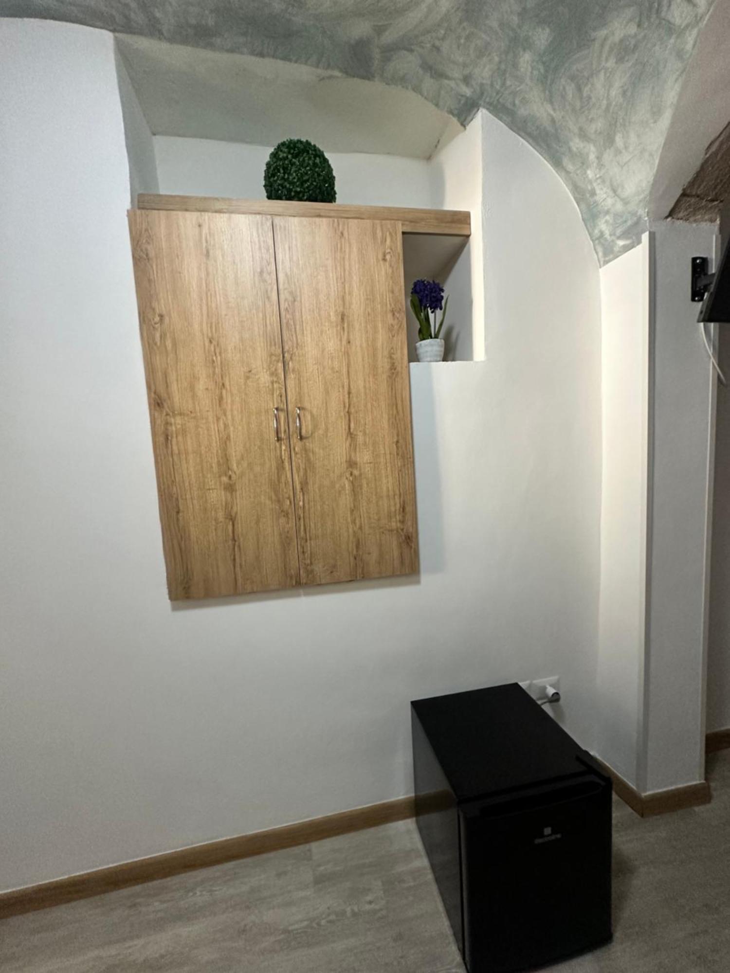 Centro-Archimede Rooms カステルヴェトラーノ エクステリア 写真